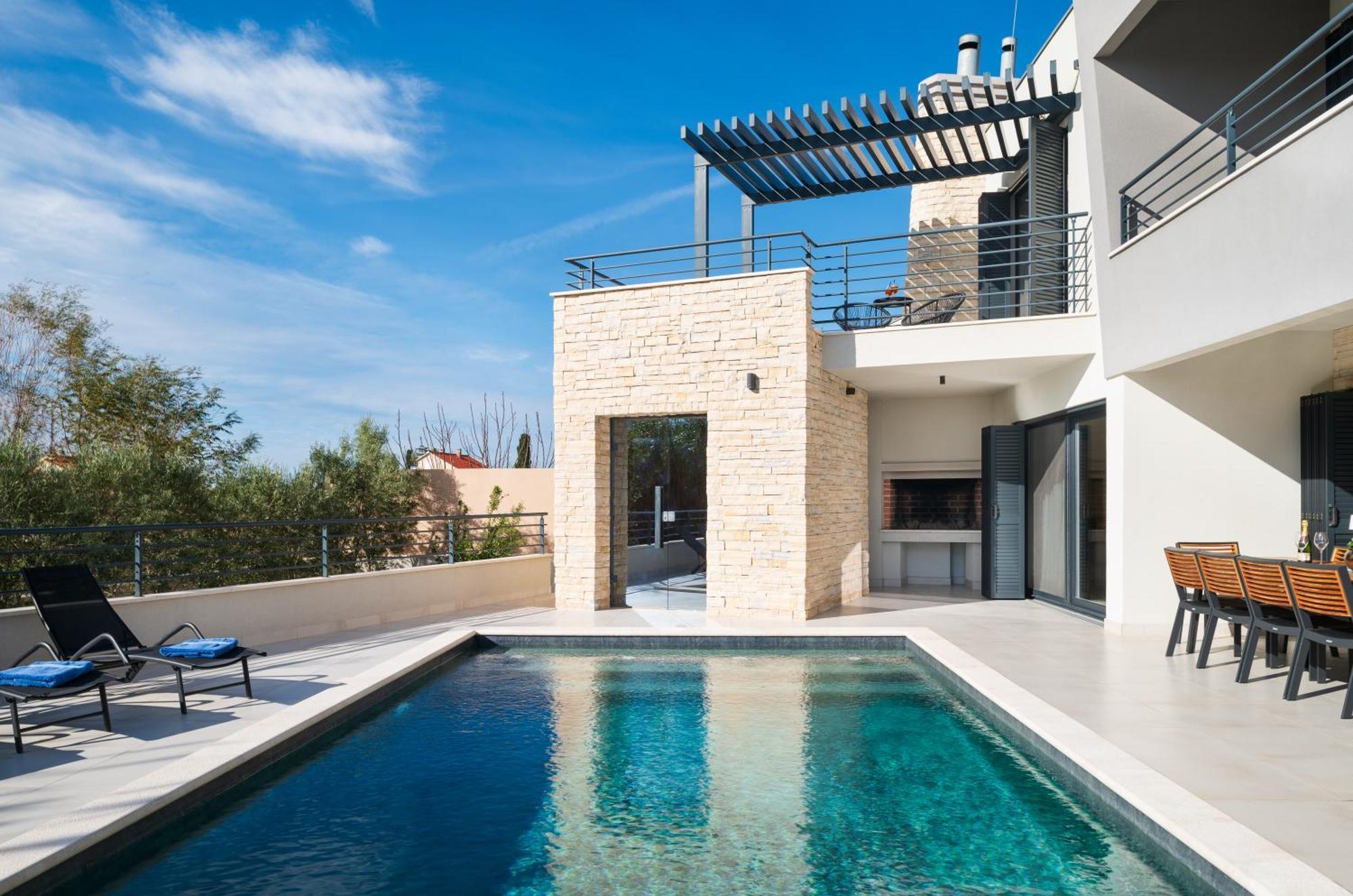 Villa Roca With Heated Pool And Sauna Привлака Екстериор снимка