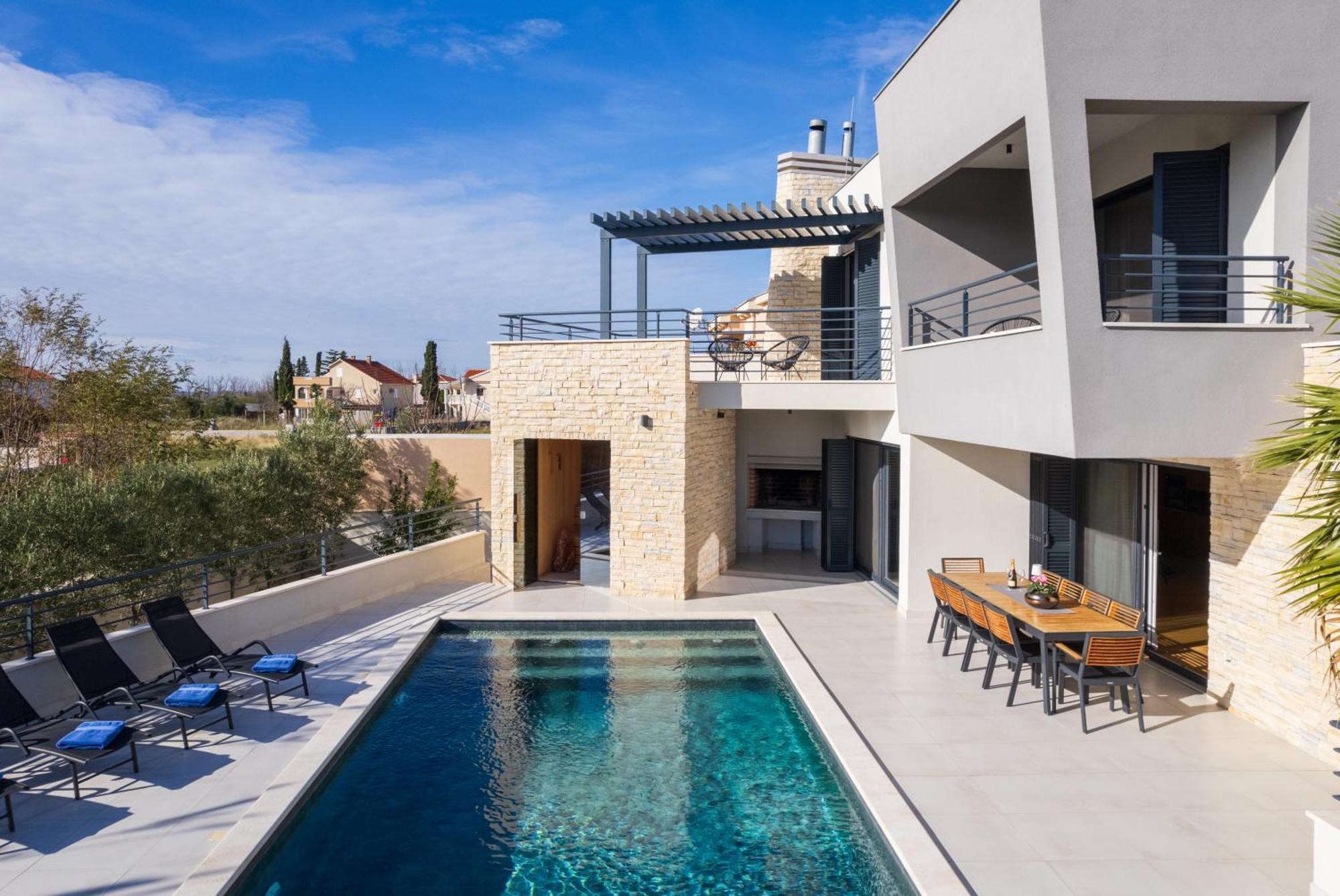 Villa Roca With Heated Pool And Sauna Привлака Екстериор снимка