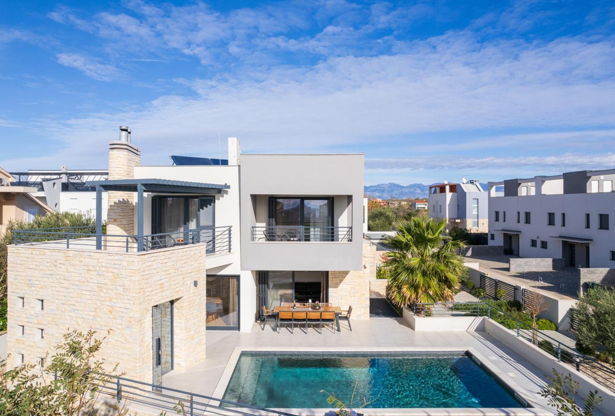 Villa Roca With Heated Pool And Sauna Привлака Екстериор снимка