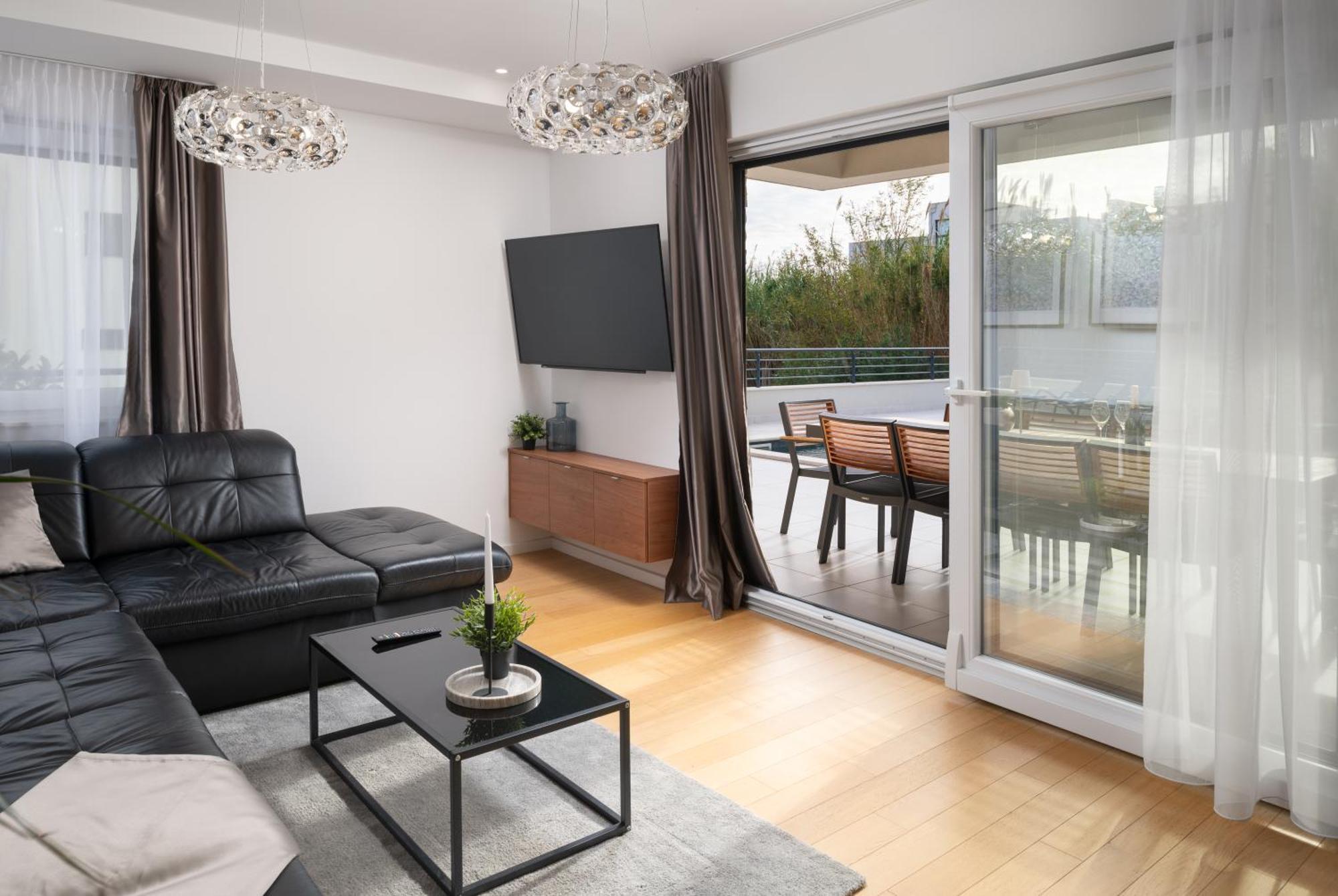 Villa Roca With Heated Pool And Sauna Привлака Екстериор снимка