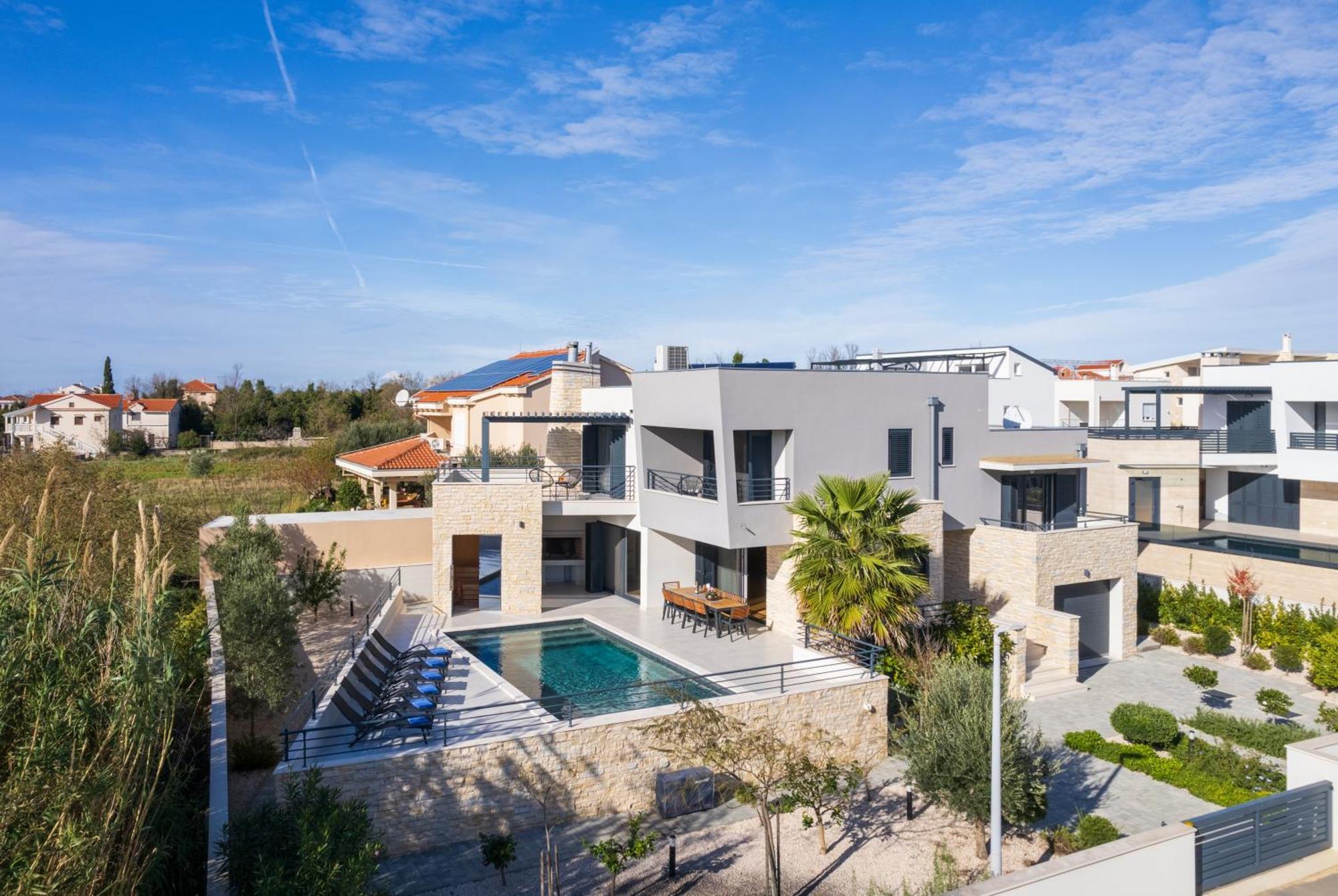 Villa Roca With Heated Pool And Sauna Привлака Екстериор снимка