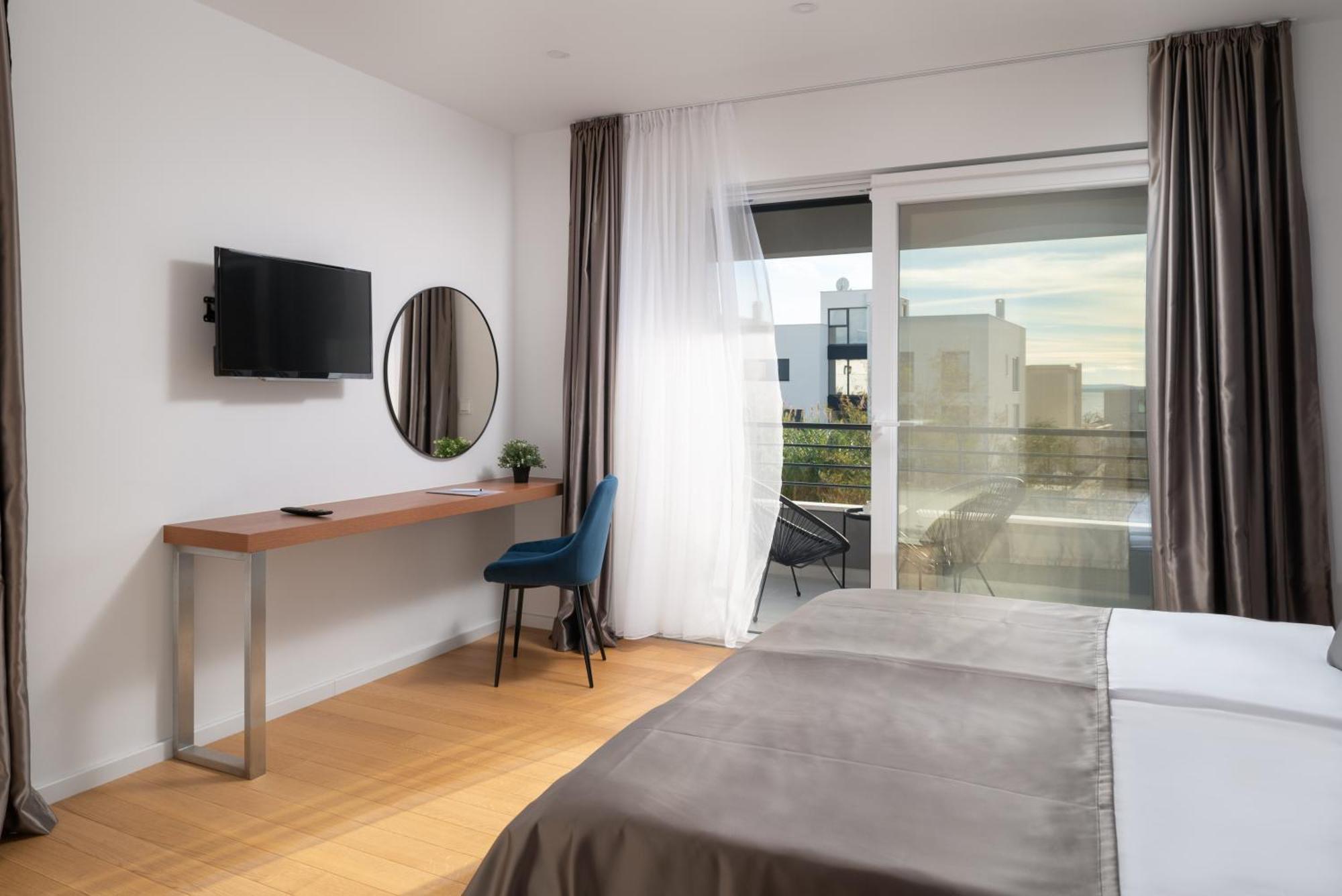 Villa Roca With Heated Pool And Sauna Привлака Екстериор снимка